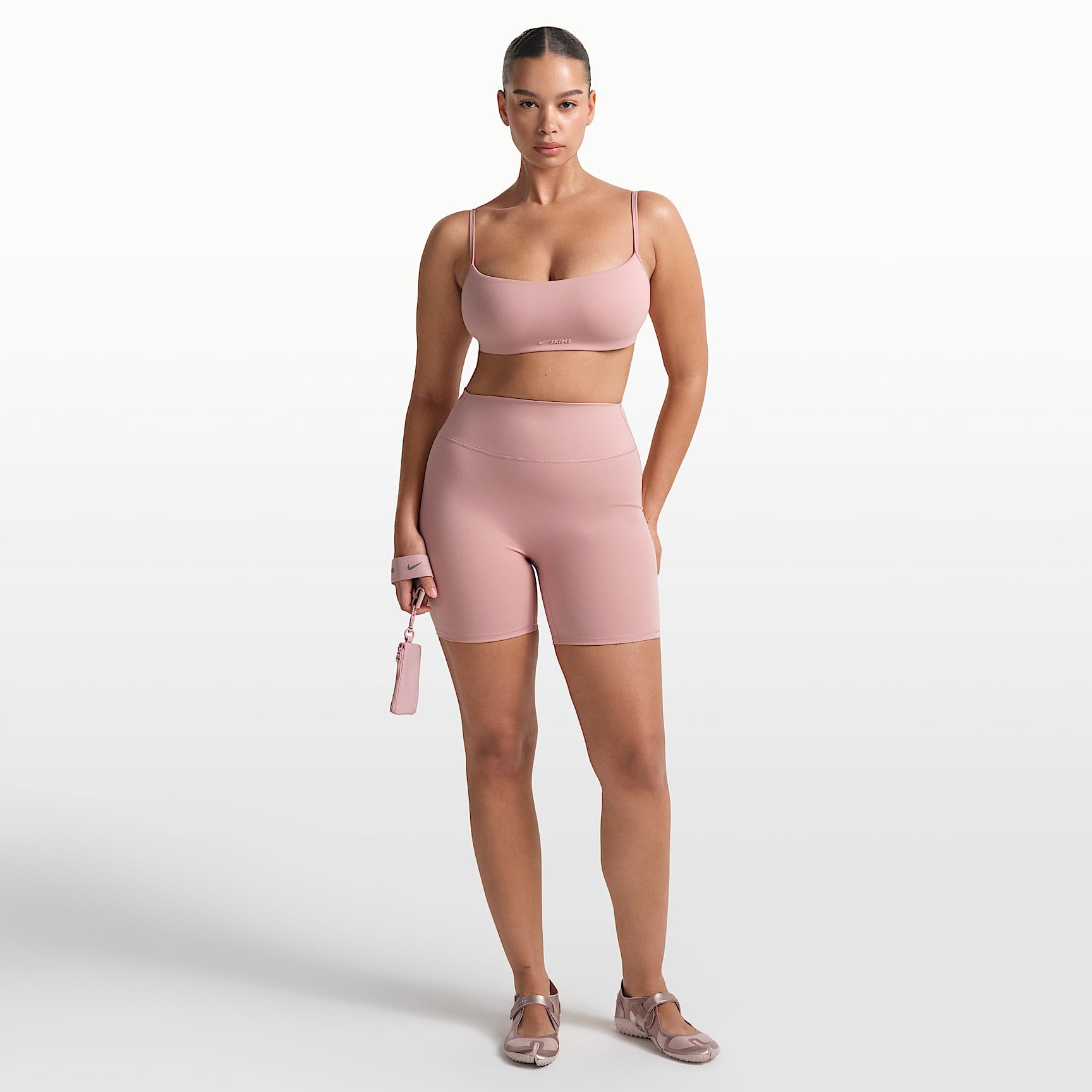 NikeSKIMS Matte Women's High-Waisted 5